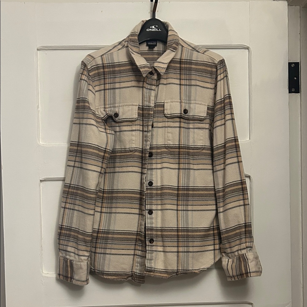 Patagonia Tan and Brown Plaid flannel Shirt